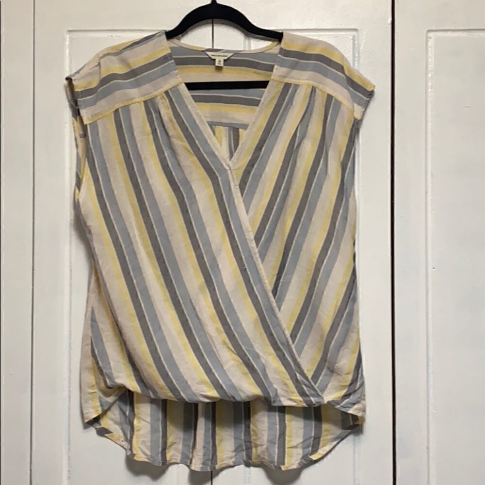 Max Studio short sleeve Blouse Medium